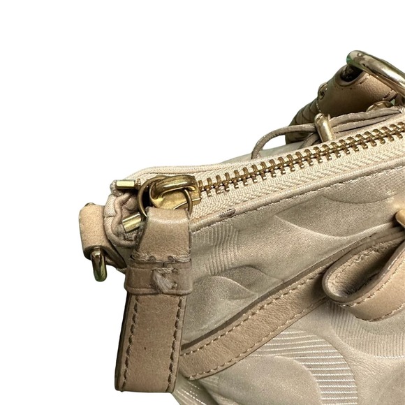 Coach Purse - Picture 6 of 8